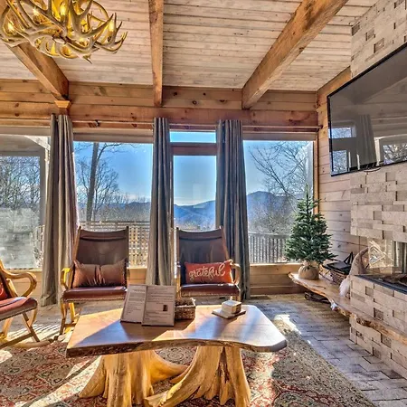Luxe Blue Ridge Mountain Retreat With Sauna And Creek!